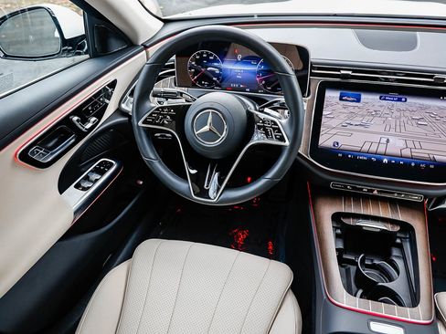 Certified 2025 Mercedes-Benz E 350 4MATIC Sedan image 14