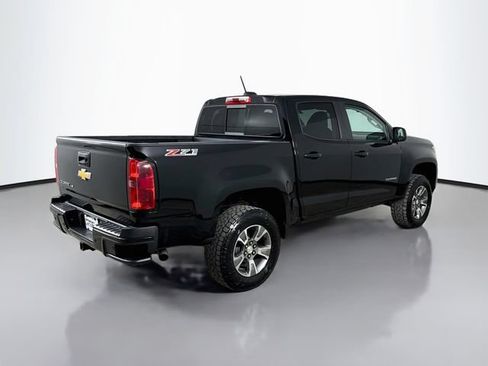 Used 2019 Chevrolet Colorado Z71 AWD/4WD image 12