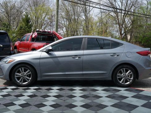 Used 2018 Hyundai Elantra SEL image 11