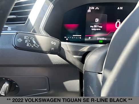 Used 2022 Volkswagen Tiguan SE R-Line AWD/4WD image 28