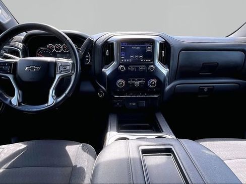 Used 2022 Chevrolet Silverado 1500 LT Trail Boss w/ Bed Protection Package AWD/4WD image 7