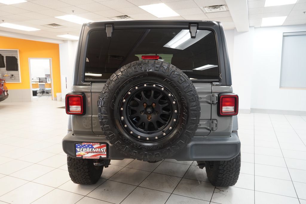 Used 2018 Jeep Wrangler Unlimited Sport AWD/4WD image 8