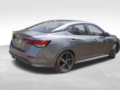 Used 2023 Nissan Sentra SR w/ SR Premium Package FWD image 3