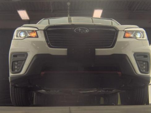 Used 2019 Subaru Forester Sport image 3