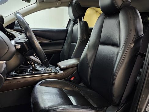 Used 2020 MAZDA CX-30 Premium Package image 12