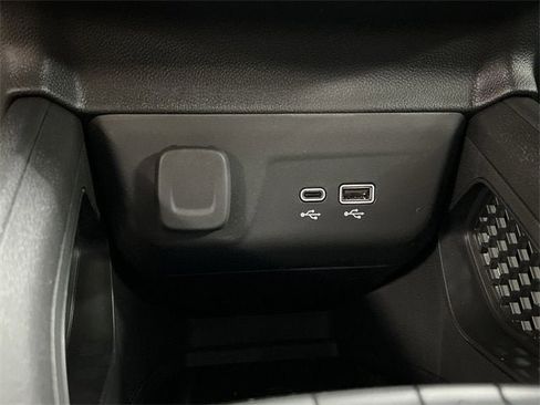 New 2026 Chevrolet TrailBlazer RS w/ Convenience Package image 33