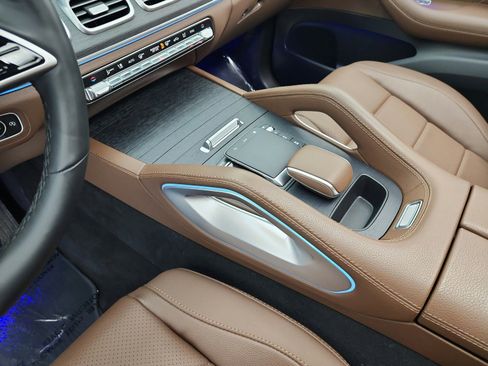 Certified 2024 Mercedes-Benz GLE 450 4MATIC image 11