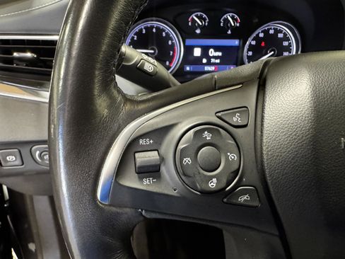 Used 2020 Buick Enclave Premium w/ Sun and Sites Package FWD image 32