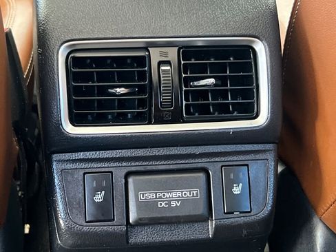 Used 2018 Subaru Outback 2.5i Touring w/ Popular Package #3 AWD/4WD image 14