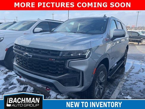 Used 2024 Chevrolet Tahoe Z71 w/ Luxury Package image 3