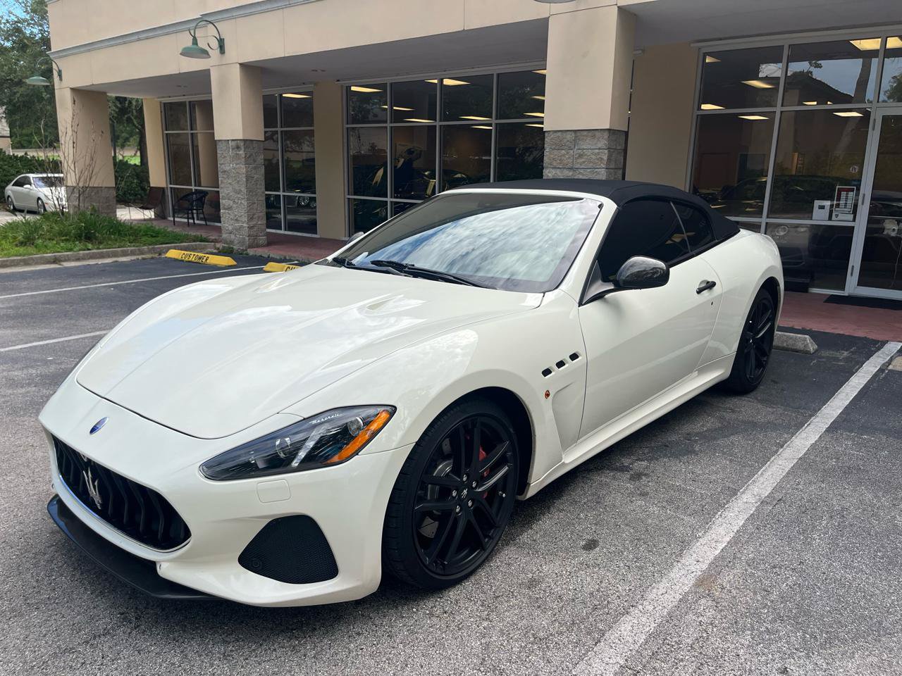 Used 2018 Maserati GranTurismo MC RWD image 29