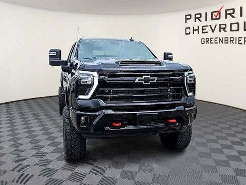 Used 2025 Chevrolet Silverado 2500 LTZ w/ Trail Boss Package AWD/4WD image 3