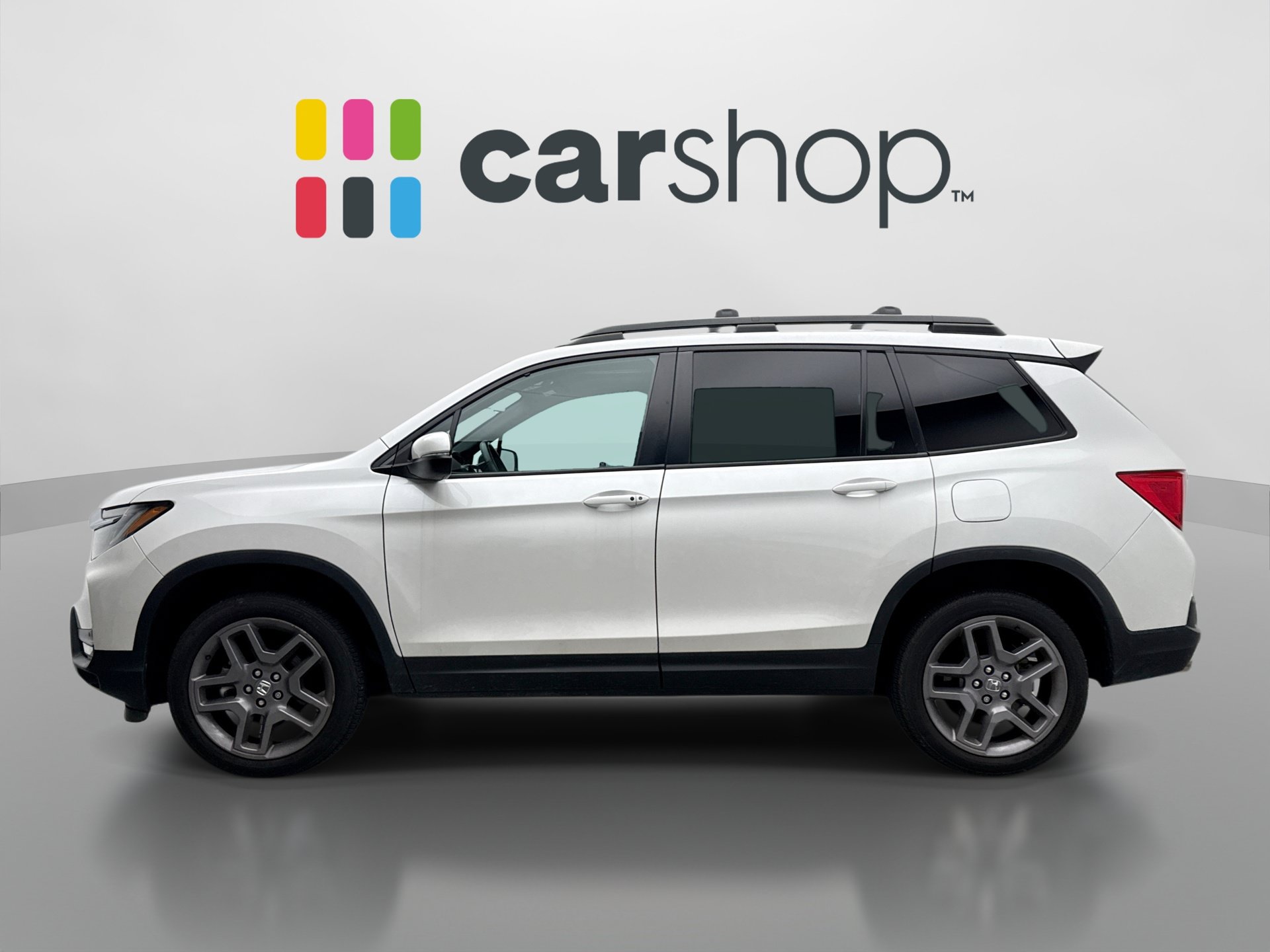 Used 2023 Honda Passport EX-L image 2