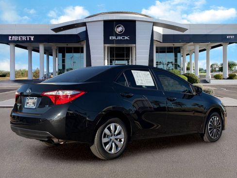 Used 2016 Toyota Corolla LE FWD image 4