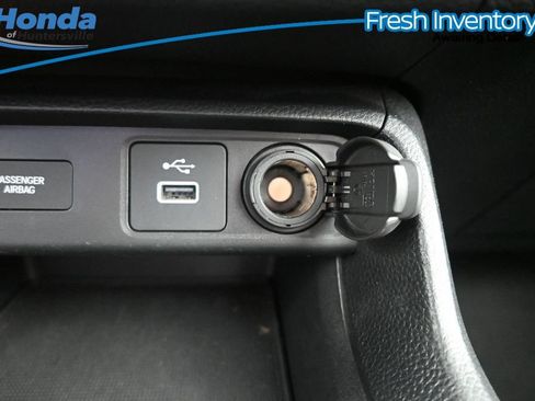 Used 2024 Honda Civic Sport image 25