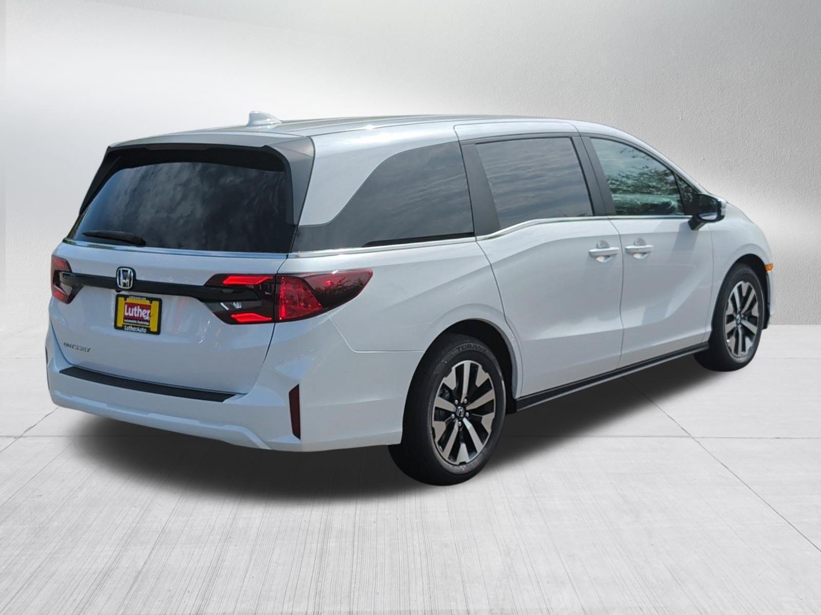 New 2027 Honda Odyssey EX-L image 7