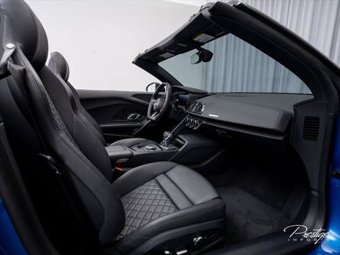 Used 2023 Audi R8 V10 performance RWD image 44