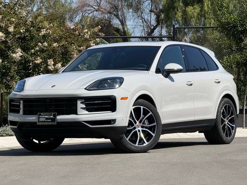Used 2026 Porsche Cayenne AWD/4WD image 1
