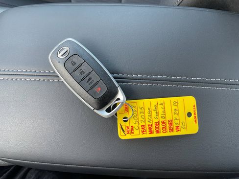 New 2025 Nissan Sentra SV w/ Trunk Package image 30