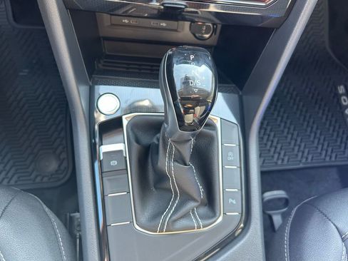 New 2026 Volkswagen Taos SE image 51