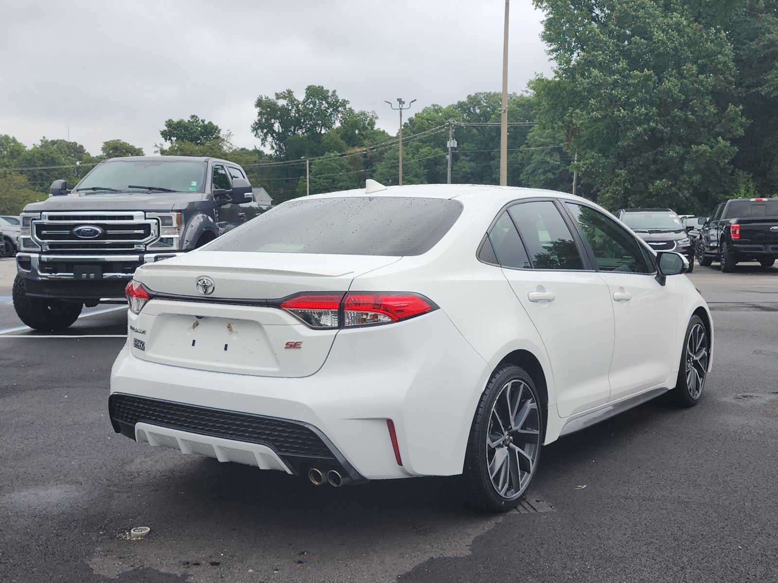 Used 2022 Toyota Corolla SE FWD image 5