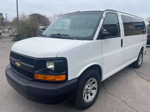 Used 2009 Chevrolet Express 1500 w/ Power Package image 1