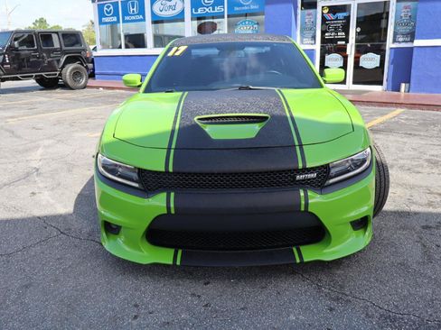 Used 2017 Dodge Charger R/T RWD image 8