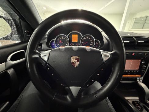 Used 2009 Porsche Cayenne GTS image 33