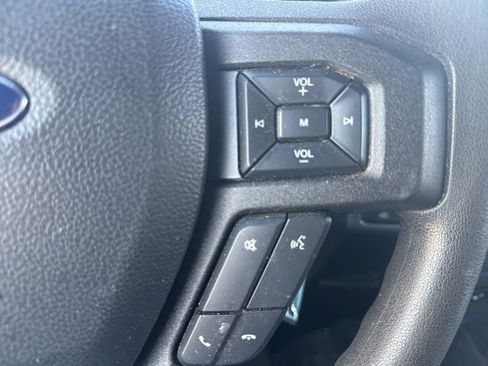 Used 2015 Ford F150 XLT image 16