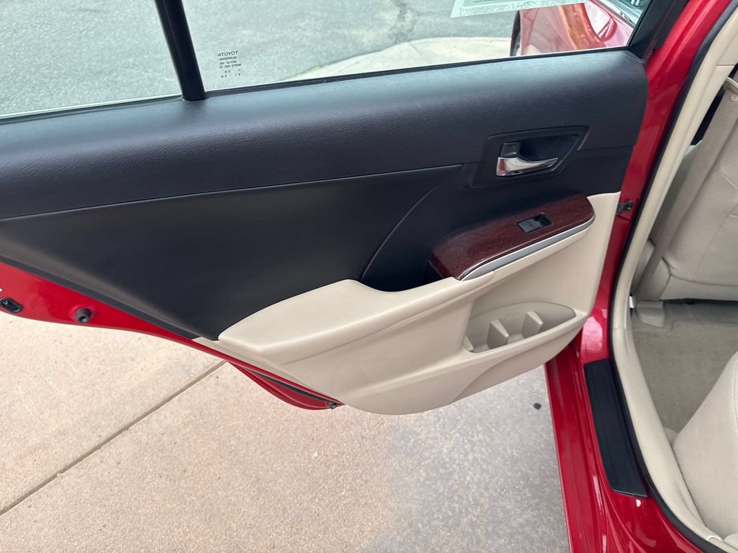 Used 2013 Toyota Camry XLE FWD image 21