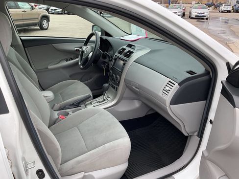 Used 2013 Toyota Corolla LE w/ Premium Pkg image 37