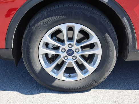 Used 2022 Ford Escape SE w/ Cold Weather Package image 11