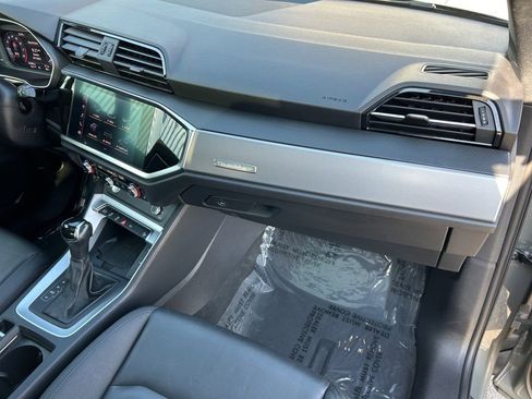 Used 2020 Audi Q3 2.0T Premium Plus w/ Premium Plus Package image 26