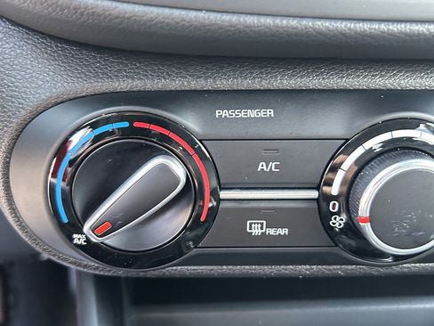 Used 2024 Kia Soul LX w/ Option Group 015 FWD image 22