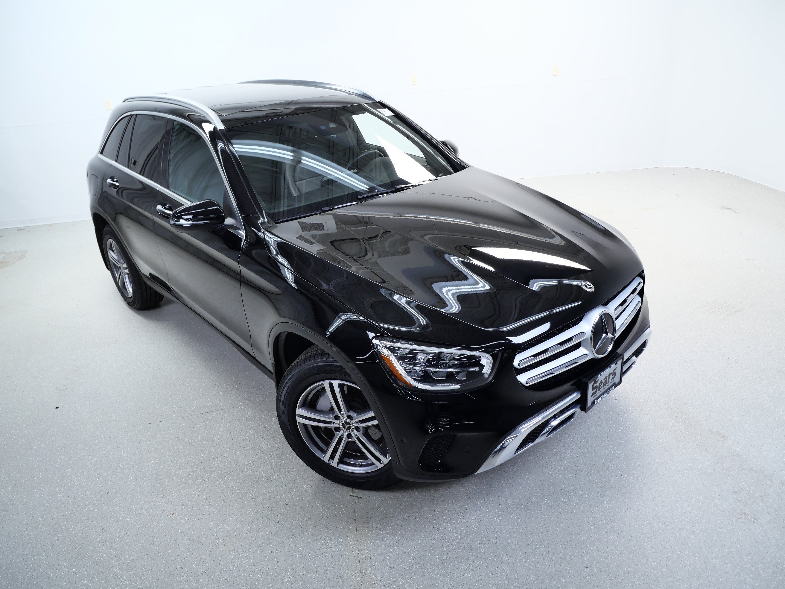 Used 2022 Mercedes-Benz GLC 300 4MATIC image 4