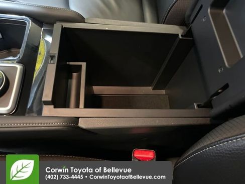 Used 2025 Nissan Pathfinder SL image 25