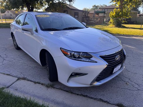 Used 2018 Lexus ES 300h image 4