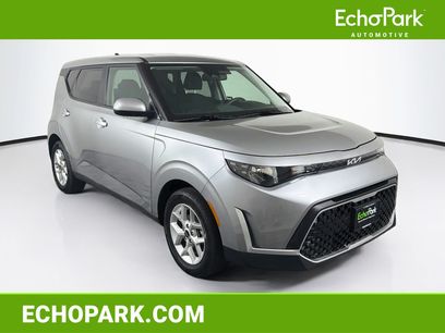 Used 2025 Kia Soul LX w/ LX Technology Package