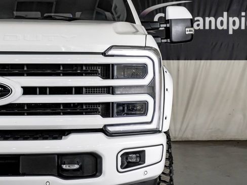 Used 2024 Ford F350 Limited w/ FX4 Off-Road Package image 41