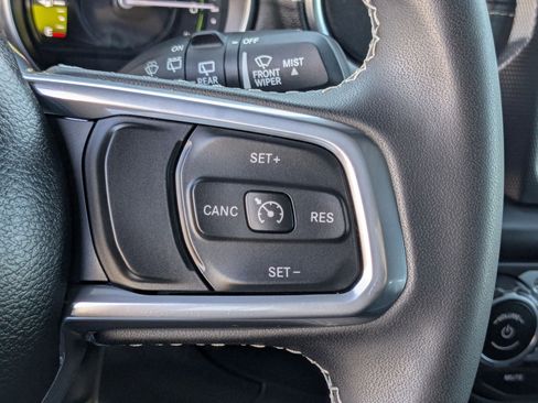 Used 2023 Jeep Wrangler Sahara image 19