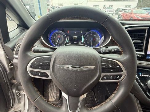 Used 2022 Chrysler Pacifica Pinnacle image 12