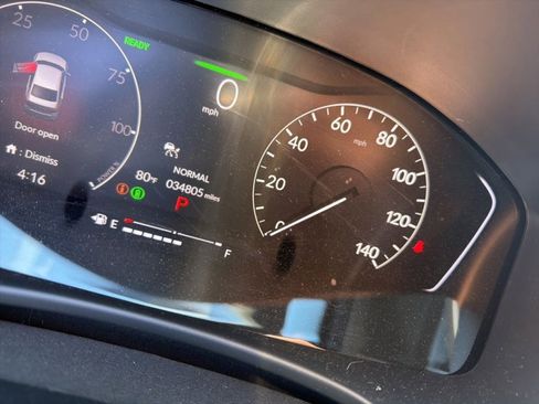 Used 2025 Honda Civic Sport image 29