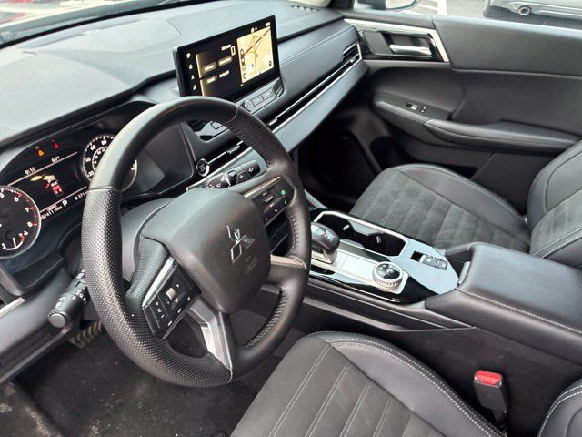 Used 2025 Mitsubishi Outlander SE FWD image 70