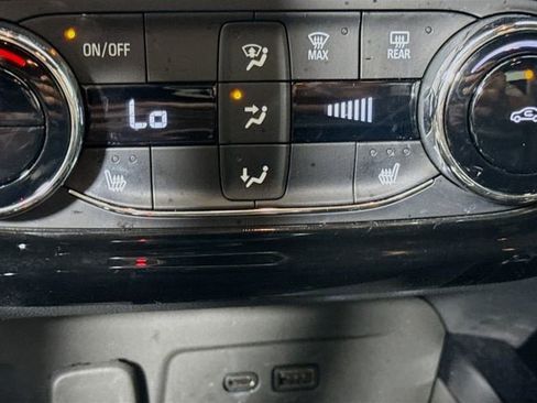 Used 2024 Chevrolet Trax RS w/ Driver Confidence Package image 19