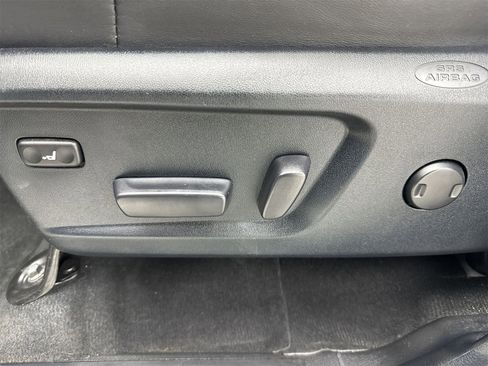 Used 2015 Toyota Tundra Platinum image 17