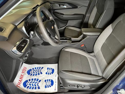 Used 2021 Chevrolet TrailBlazer LT w/ Convenience Package image 21