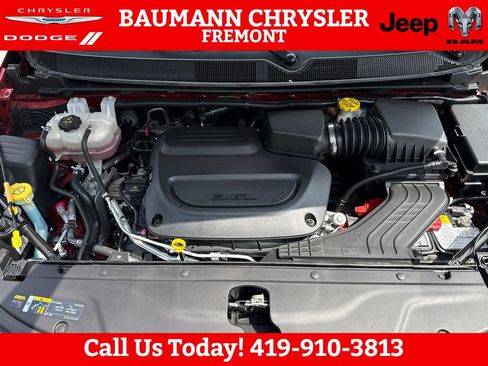 Used 2025 Chrysler Pacifica Select FWD image 21
