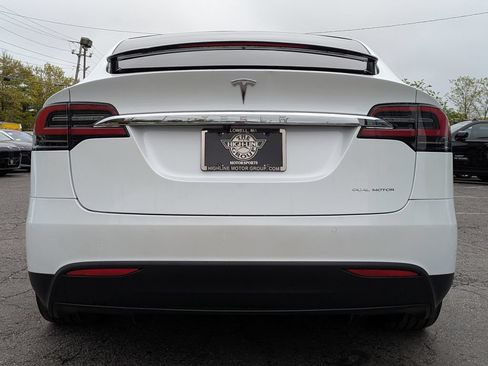 Used 2020 Tesla Model X Long Range AWD/4WD image 9