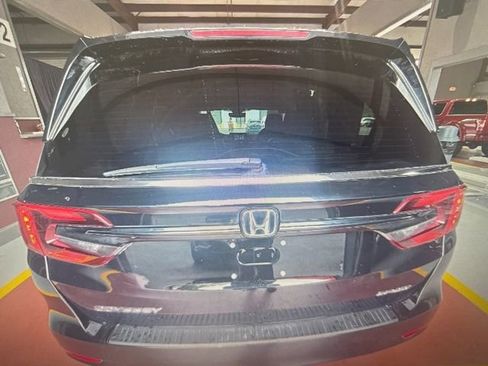 Used 2023 Honda Odyssey Sport image 5