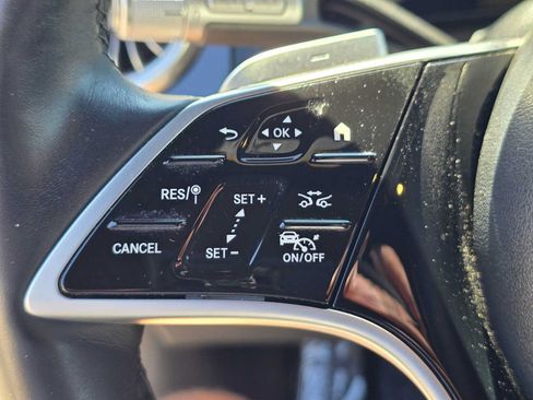 Used 2023 Mercedes-Benz EQS 580 4MATIC SUV image 33